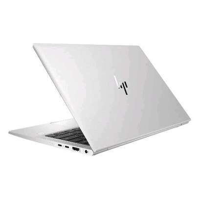 HP Elitebook 830 G8 image 2