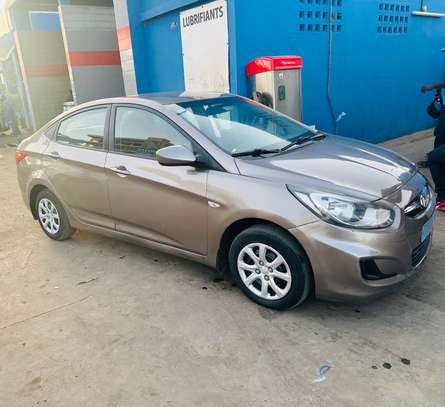 Hyundai Accent 2013 image 2