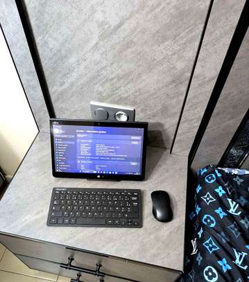 Fujitsu Stylistic Q775 – Tablette Windows 11 Pro image 2