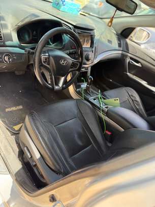 Hyundai I40 2012 image 4