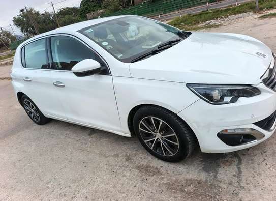 Peugeot 308 T9 automatique diesel image 11