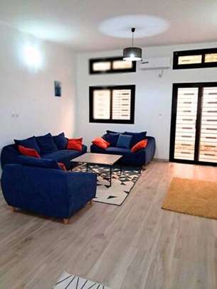ESPACIEUSE VILLA DE 5 CHAMBRES AU COEUR DE SALY image 4