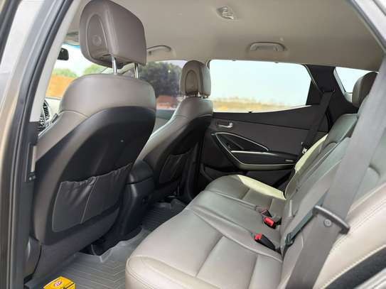 HYUNDAI SANTAFEE 2017 image 10