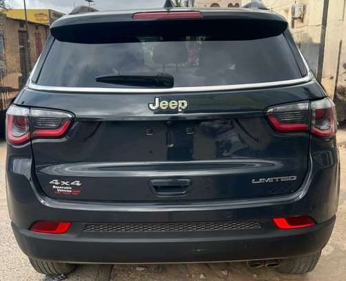 Jeep Compass 2018 Limited 4x4 image 8