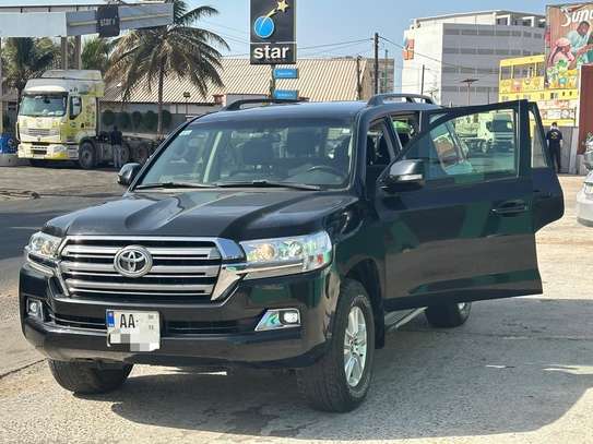 Toyota Prado Land Cruiser GX, R V8  2021 image 2