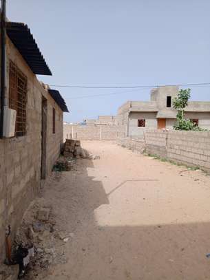 Des terrains avec fondation à vendre image 1