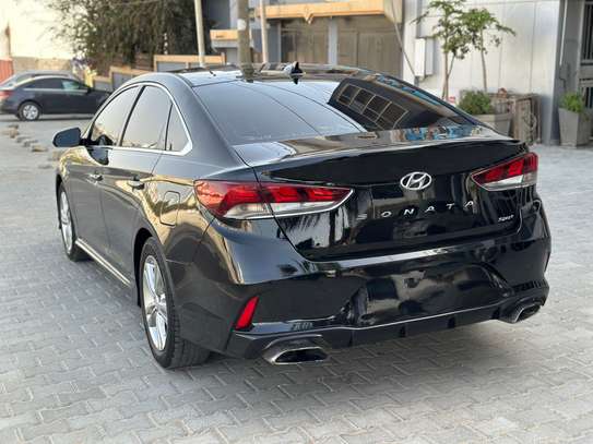 Hyundai Sonata Sport image 5
