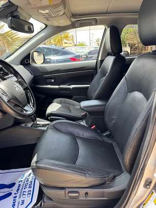 Mitsubishi RVR GT image 4