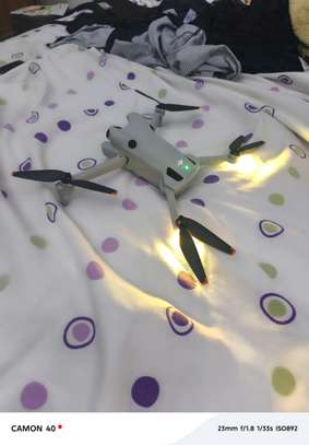 Dji mini 4 pro fly more combo image 3