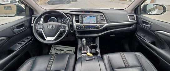 TOYOTA HYLANDER 7 places full options image 7