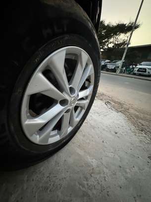 LOCATION : TRÈS TRÈS BELLE NISSAN ROGUE image 5