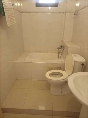 Appartement à louer à Fenêtre Mermoz image 13
