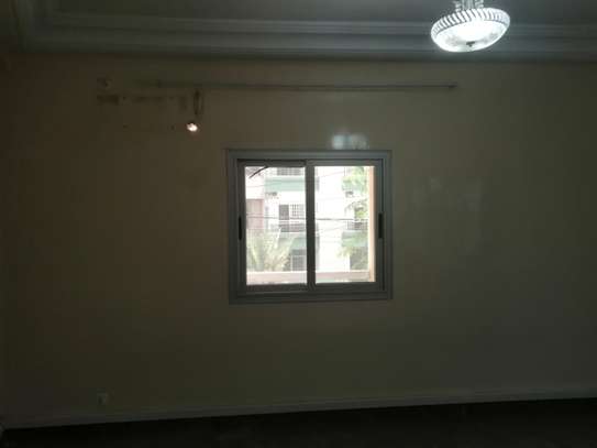 Appartement F3 pour bureau à louer à L6 ext image 4