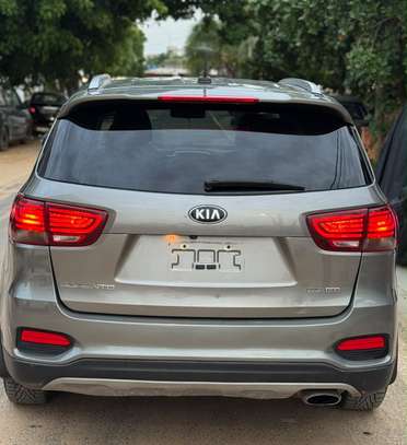 Kia Sorento 7 places 2019 image 2