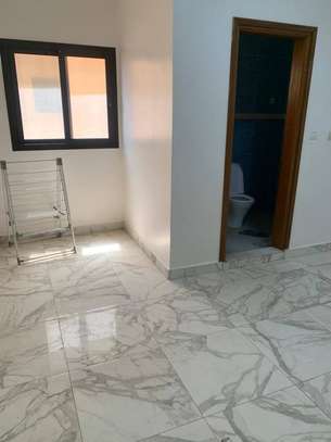 APPARTEMENT F5 AUX ALMADIES image 10