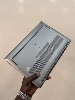 Dell Latitude 7450 image 4