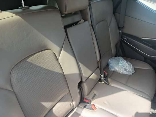 Hyundai Santa Fe image 5