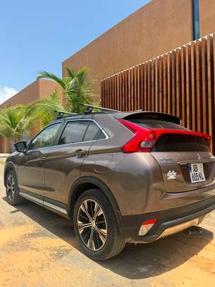 Location MITSUBUTSHI ECLIPSE CROSS image 5