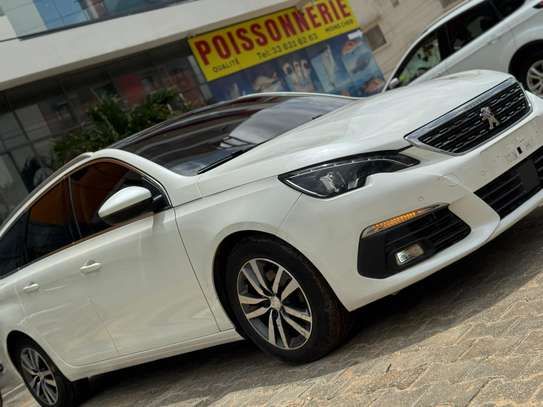 PEUGEOT GT LINE 2018 image 5