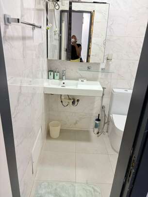 Chic appartement meublé image 12