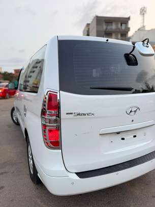Hyundai starex image 10
