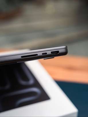 MacBook Pro M4 Pro 14” 2024 image 5