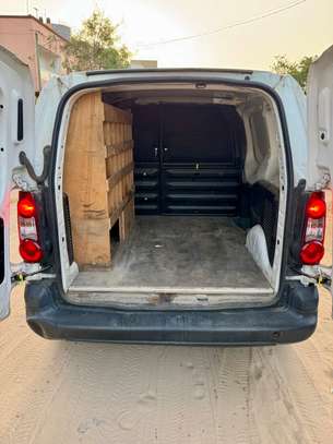 Citroën Berlingo 3 places fermés image 6