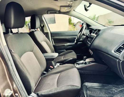 Mitsubishi Rvr 2019 super clean image 4