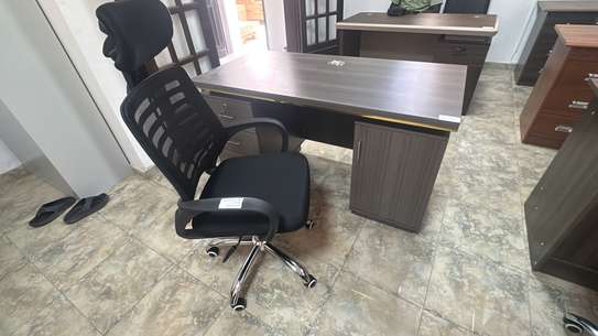 Table et chaise bureau image 2