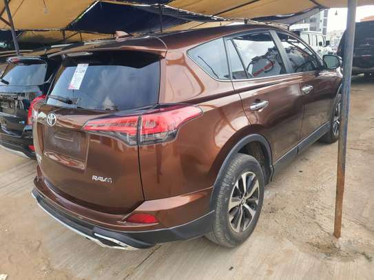 TOYOTA RAV 4 2017 image 6