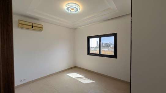 Appartement 3 chambres salon à louer au Point E image 6
