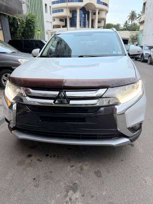 Mitsubishi Outlander 2017 image 10