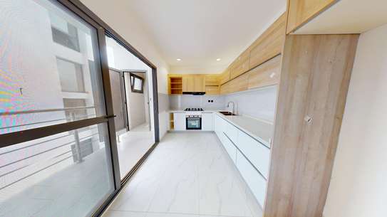 F4 de 170m² au point E image 8