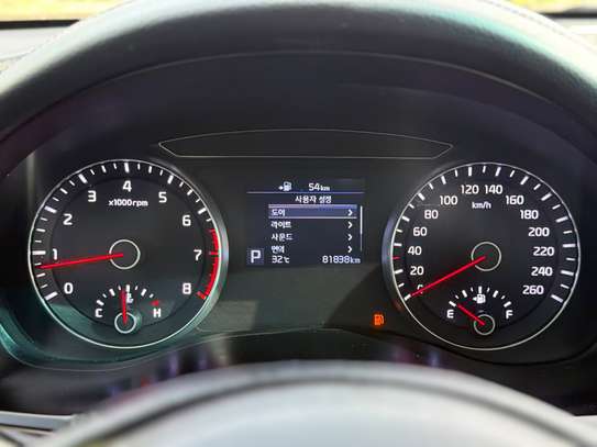 KIA K7 image 11