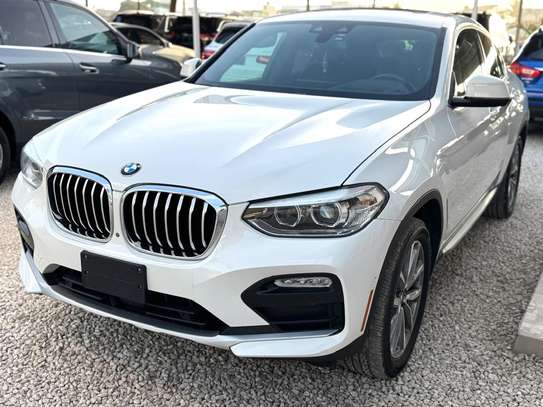 BMW X4 XLINE image 13