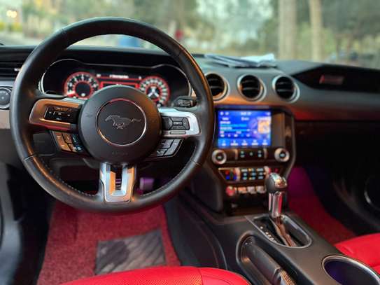 FORD MUSTANG image 5