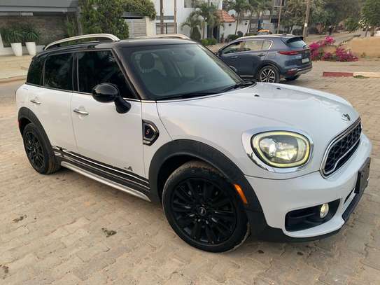 Mini Cooper Countrymane S image 3