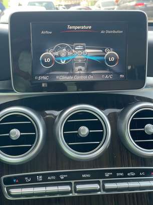 Mercedes GLC 300 2018 image 11