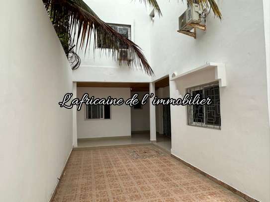 Villa à louer à Ngor – derrière chez Katia image 4