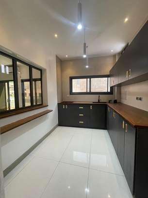 Appartement F4 Neuf à vendre aux Mamelles image 5