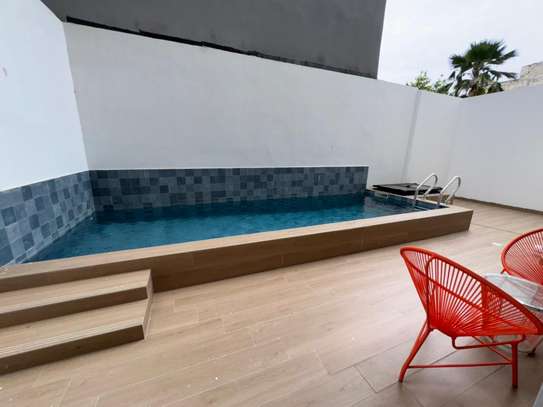 F2 avec piscine privée à Fann- hock image 6