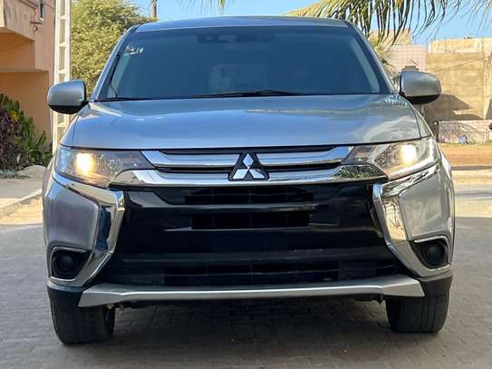 Mitsubishi Outlander 7 places image 9