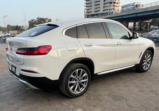 BMW X4 2019 image 10
