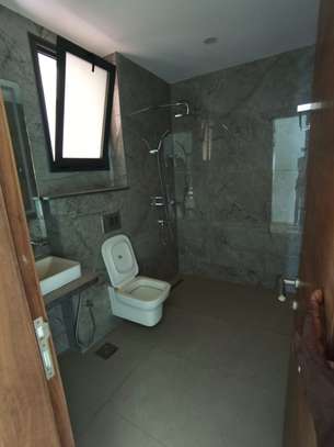 Appartement f4 high standing à louer au virage image 10