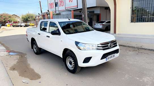 Location pick up Toyota Hilux 2024 image 7