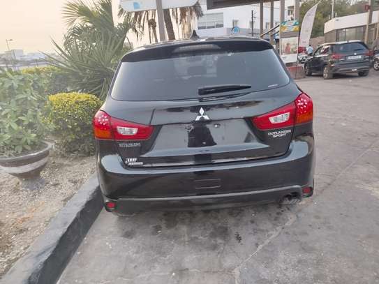 Mitsubishi RVR/ Outlander Sport image 3