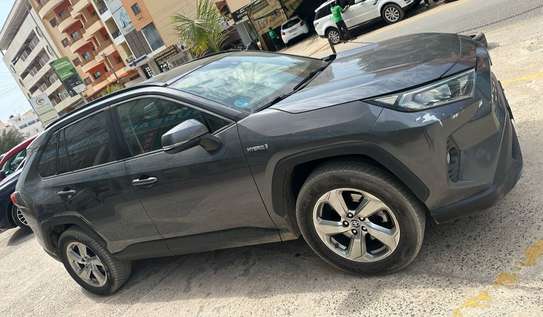 Toyota Rav 4 2021 image 2