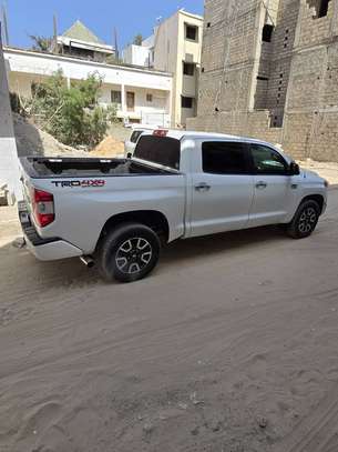 TOYOTA TUNDRA 2018 image 3