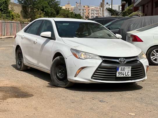 TOYOTA CAMRY LE 2017 image 3