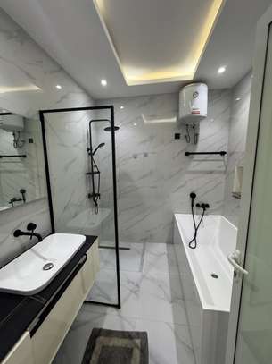 Appartement T4 à louer aux Almadies image 12
